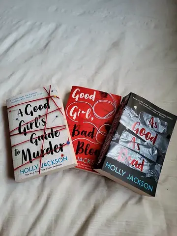 A good girls guide to murder Book Pack