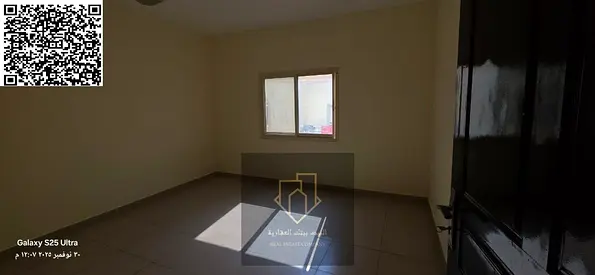 3 غرف وصالة بمساحة كبيرة في النعيمية 2 شارع الملك فيصل موقع مميز وقريب من كل الخدمات