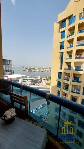 🏢 شقة 3 غرف للبيع في أبراج الخور عجمان، 2360 قدم، غرفـة خادمة، بلكونتين، إطلالة جزئية على الخور، جاهزة للاستلام