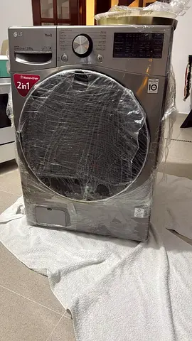 LG ThinQ 13/8 kg washer and combo dryer 2 in 1