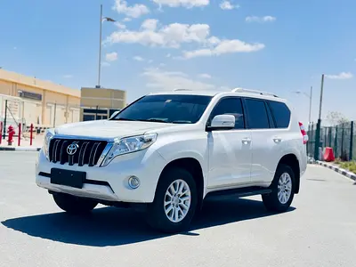 Toyota prado // Gcc space // Cylinder 4 // No Accident // no reprint // Good conditions