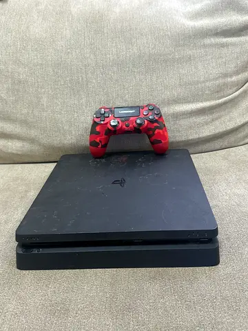 Used PS4 800 GB with controller