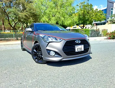 Lady Driven Veloster 1.6 Turbo 2017, GCC Top Option, Original Paint, Service History, Well Maintaine