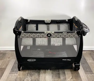Graco Pack n Play Playard