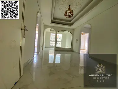 غرفتين وصالة للإيجار بالمويهات 3 عجمان، بلكونة بإطلالة مفتوحة، 2 حمام، خزائن حائط، مسبح، قريب من مدرسة الشويفات والخدمات ومخرج دبي والشارقة