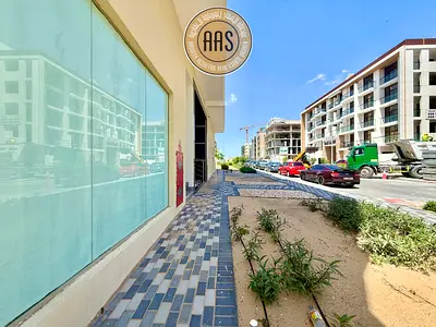 Corner Shope Available for Rent in Liwan