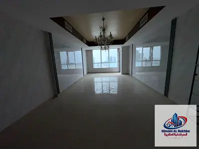 بالشارقة الخان شقة فاخرة غرفتين وصالة بإطلالة بحرية بلكونة غرفة خادمة ماستر استور 4 حمامات باركنج وجيم ومسبح مجانا دفعات مرنة