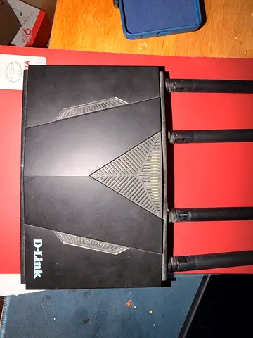 D-Link Wireless Router (4 antennas) - Working, used