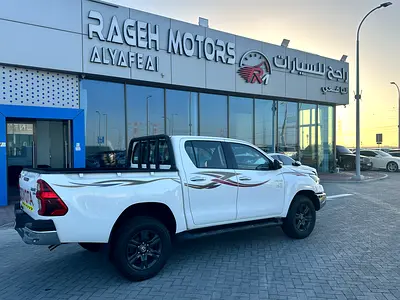 2025 Toyota Hilux SR5 - GCC Specs - Brand New!