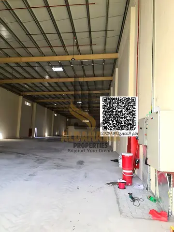 🏭 مستودعات للإيجار | المنطقة الصناعية الجديدة – أم القيوين 🏗️