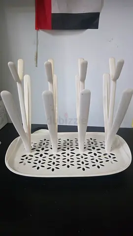 Philips white baby bottle drying rack — good condition