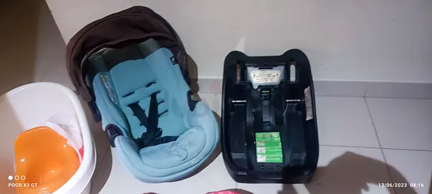 Baby car seat maxi cozy