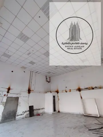 للإيجار: محل تجاري بمساحة 900 قدم مربع – عجمان الصناعية 1