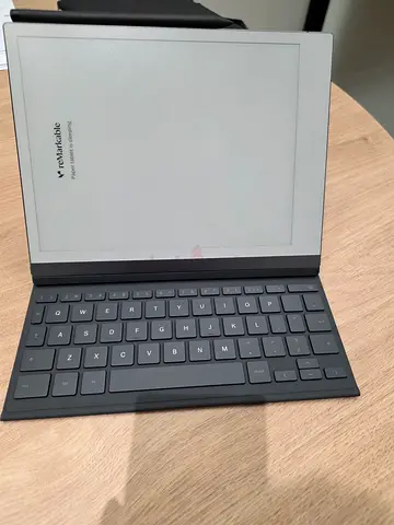 Remarkable 2 +Accessories (extra pen and case)