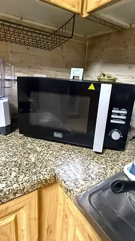 Black  Decker Microwave Oven - Compact  Efficient