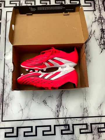 Adidas predator league FG/MG Size 42