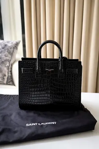 Saint Laurent Sac De Jour Croc Black – Good Condition
