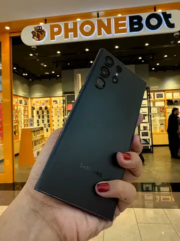 Samsung Galaxy S22 Ultra 5G Duos 128GB like new excellent condition 12 months warranty