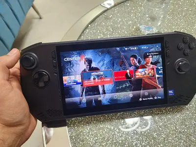 Portable handheld gaming console —  msi claw  512 gbPlay / PC capable  WhatsApp only