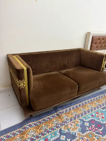 Brown velvet 3-seater sofa with gold trim