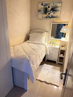 Room partition for Solo lady in Albarsha1 near insurance market metro station