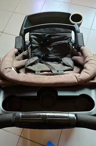 Juniors stroller with car seat