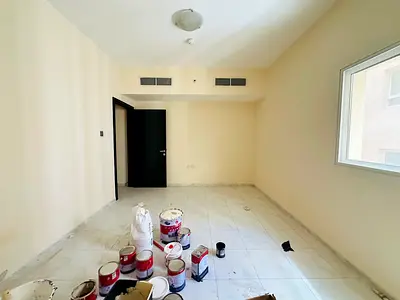 Hote offer 2bhk with 2 full washroom near to Muwaileh park and parking price 45k