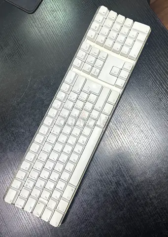 Original Vintage First Apple A1016 Wireless Bluetooth QWERTY Mechanical Numeric  Standard Keyboard