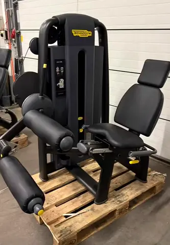 Technogym Leg Curl