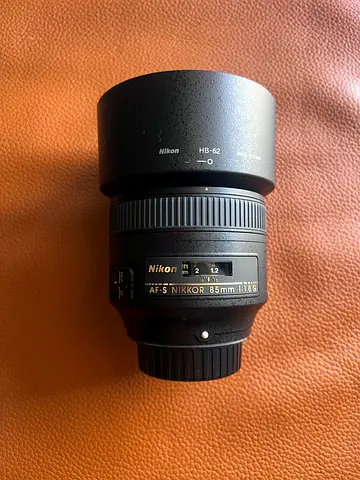 Nikon AF-S NIKKOR 85mm f/1.8G lens