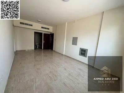 أرقى شقة غرفتين ماستر وصالة أول ساكن، 3 حمامات وتكييف مركزي وتشطيب سوبر ديلوكس بموقع مميز قرب جميع الخدمات ومن محمد بن زايد صيانه علي المالك
