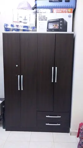 4door cupboard
