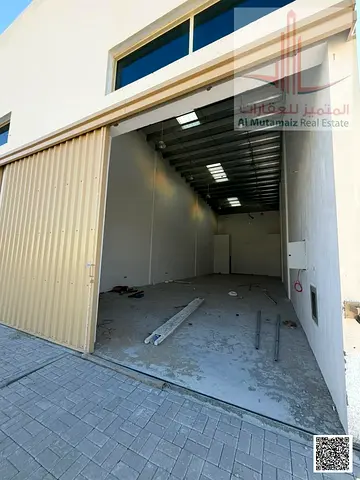 للإيجار مستودعات مساحة المستودع الواحد 3000 قدم مع الميزان كهرباء 22 كيلوواط 3 فاز