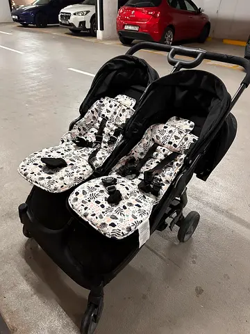 Twin stroller