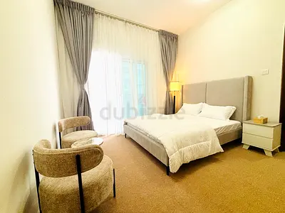 Master room available for rent in city tower