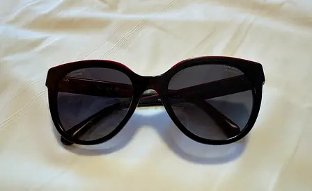 Chanel Women Sunglasses - Pristine Condition