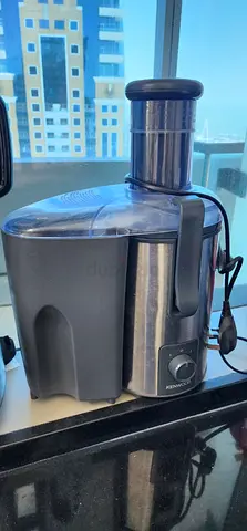 Kenwood Juicer 700W Stainless Steel Juice Extractor with 75mm