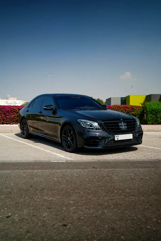 Mercedes-Benz S-Class 2020 — photo 1 of 20