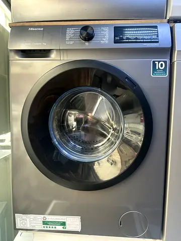 Hisense 7 kg washing machine same like a new condition