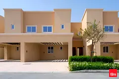 Single Row | Next To The Pool | 3br + Maids