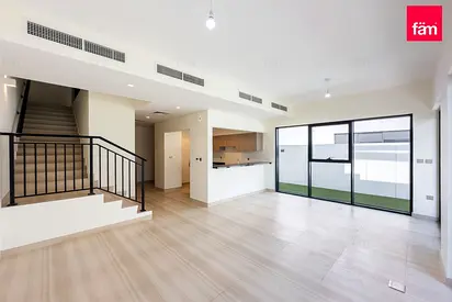 Spacious Corner 4Bed TH | Prime Location