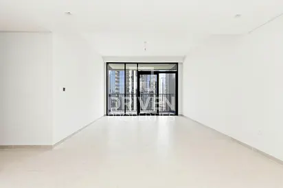 High Floor | Park and Water View | Chiller Free