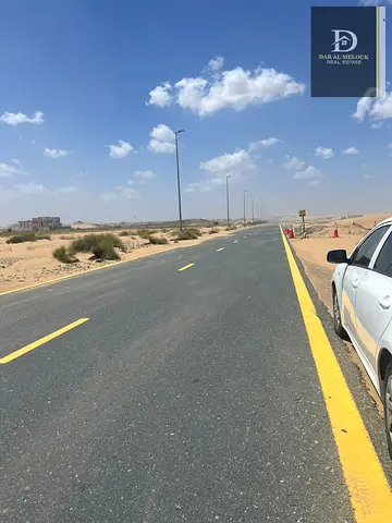 للبيع في الشارقه منطقه   السحمه ارض سكني مساحه   2420 قدم تصريح البناء   ارضي وطابقين   تملك حر جميع الجنسيات   العربيه   الارض جاهز للبناء مباشر