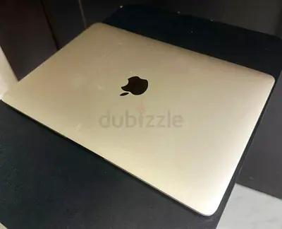 Macbook 2017 12 inch 8 GB Ram 256 Laptop Apple Ajman