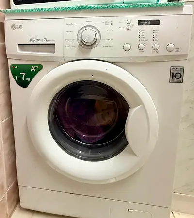 LG 7kg Front-Load Washing Machine (Direct Drive) - Working