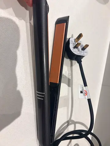 Hair Straightener in Good Condition