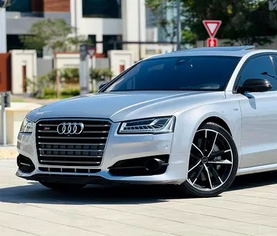 2016 AUDI S8 — миниатюра 3