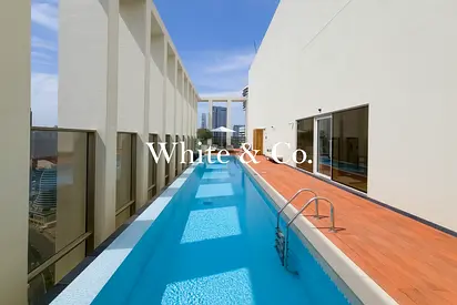 LUXURY LIVING | SKYLINE VIEWS | EXCLUSIVE