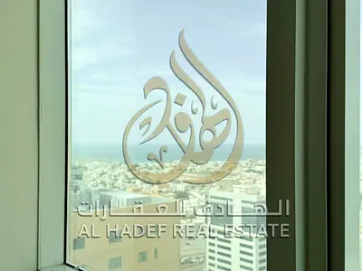 عيش الرحابة الملكية في قلب "الخان" وبأقل الأسعار في السوق 3 غرف نوم وصالة واسعة جد وقف سيارات مجاني