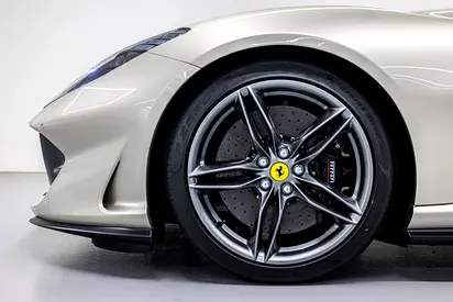 2021 Ferrari 812 照片 7